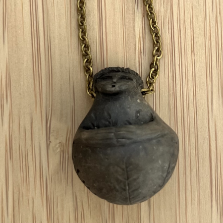 Amuleta (bronze) Amuleta (bronze)